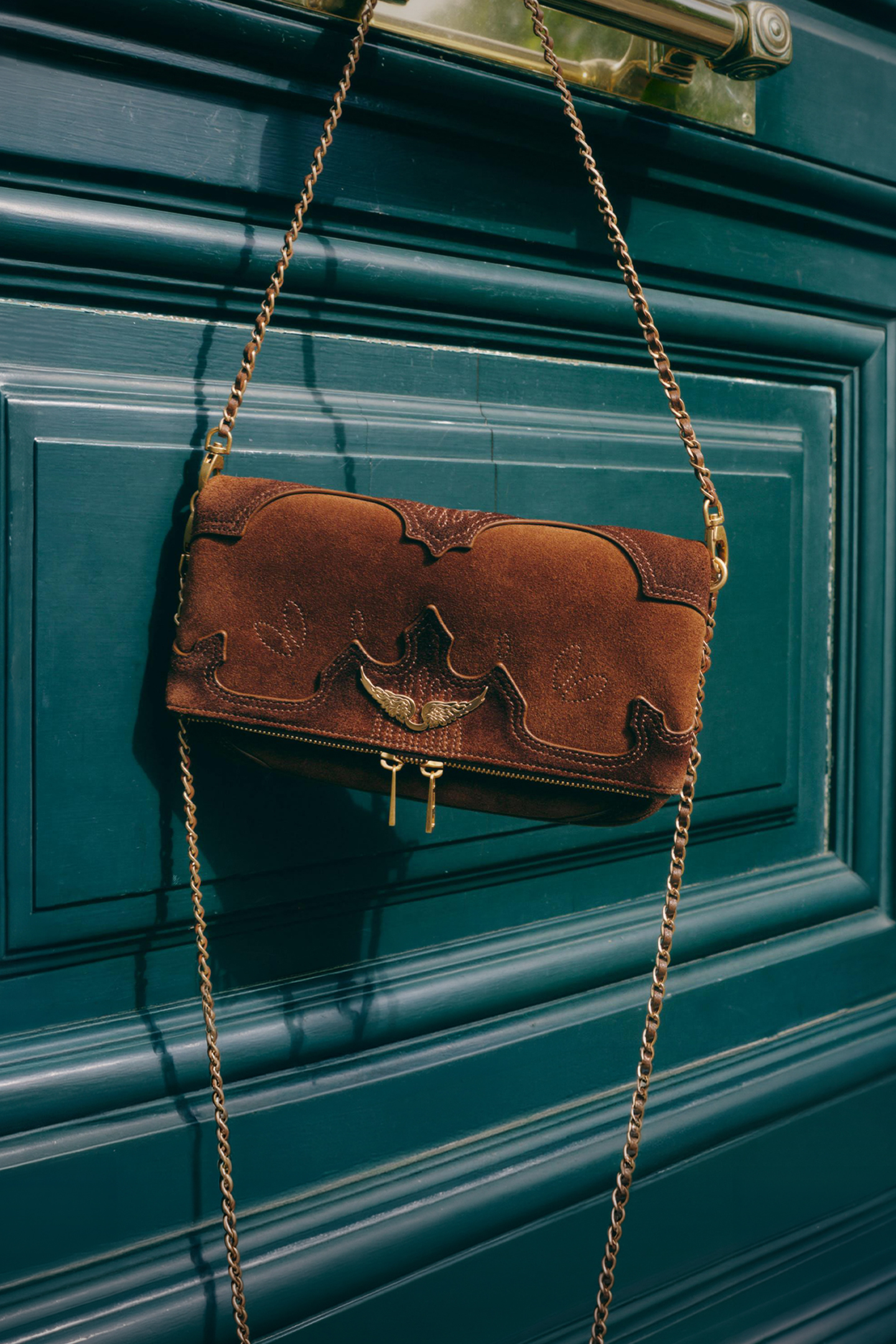 Luxury and effortless ready to wear, accessories and leather goods