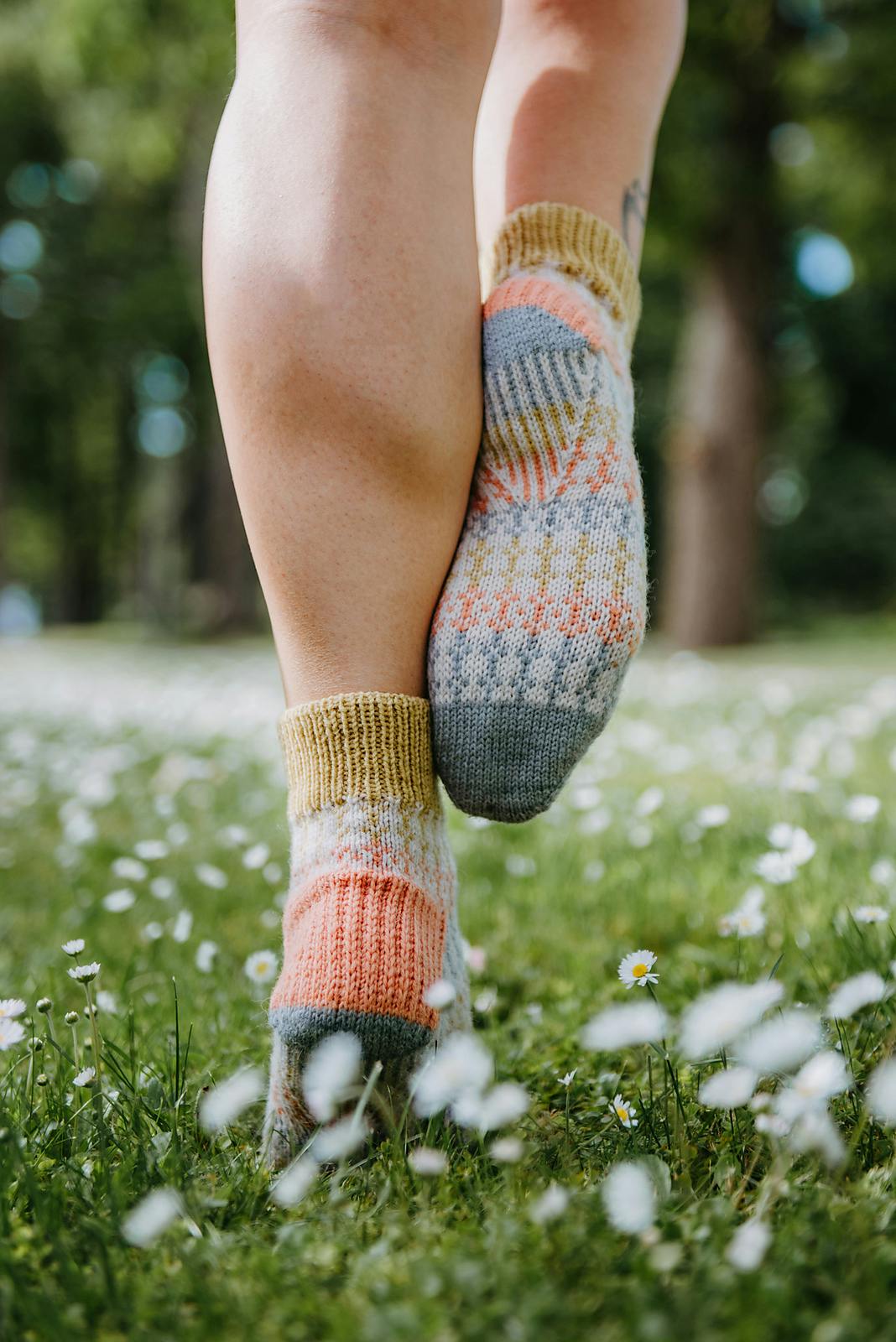 Freshness Socks pattern by Zaneteknits