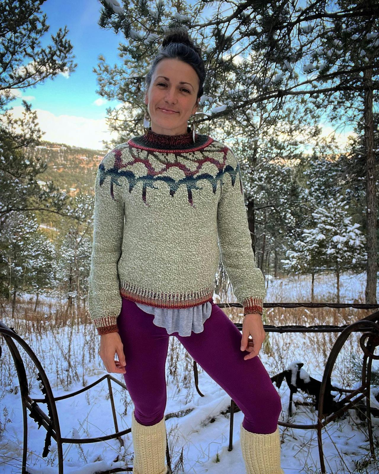 Top-down stranded colourwork sweater Melancholia, designed by Zaneteknits, in Spincycle Yarns Trine 11 and Dream State Ghost Ranch yarns
