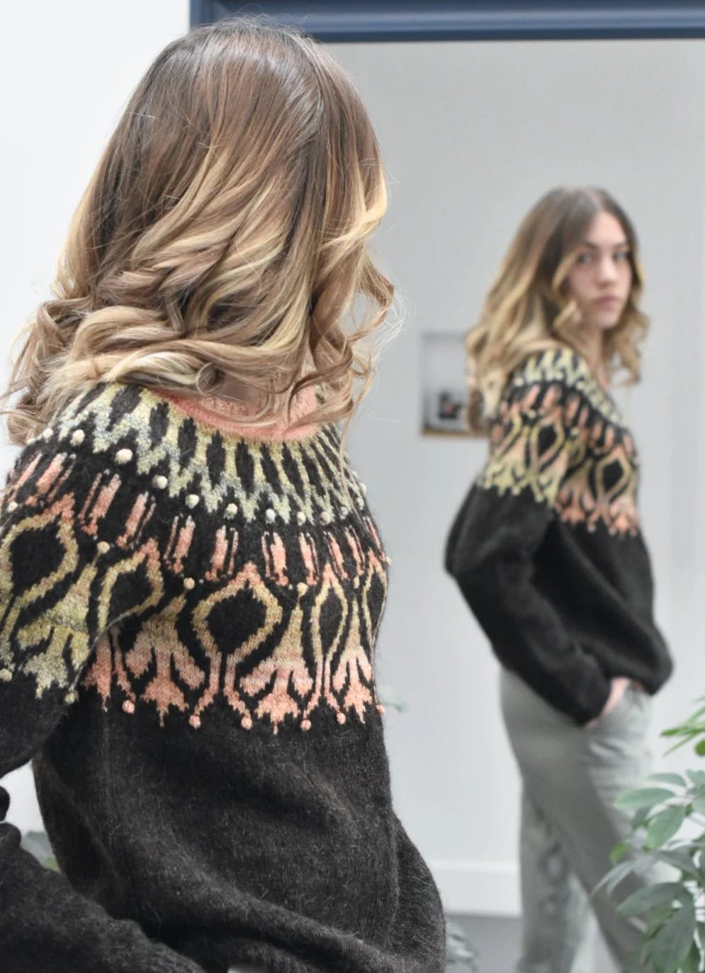 Yoke Meditation Series 1 pattern by Zaneteknits