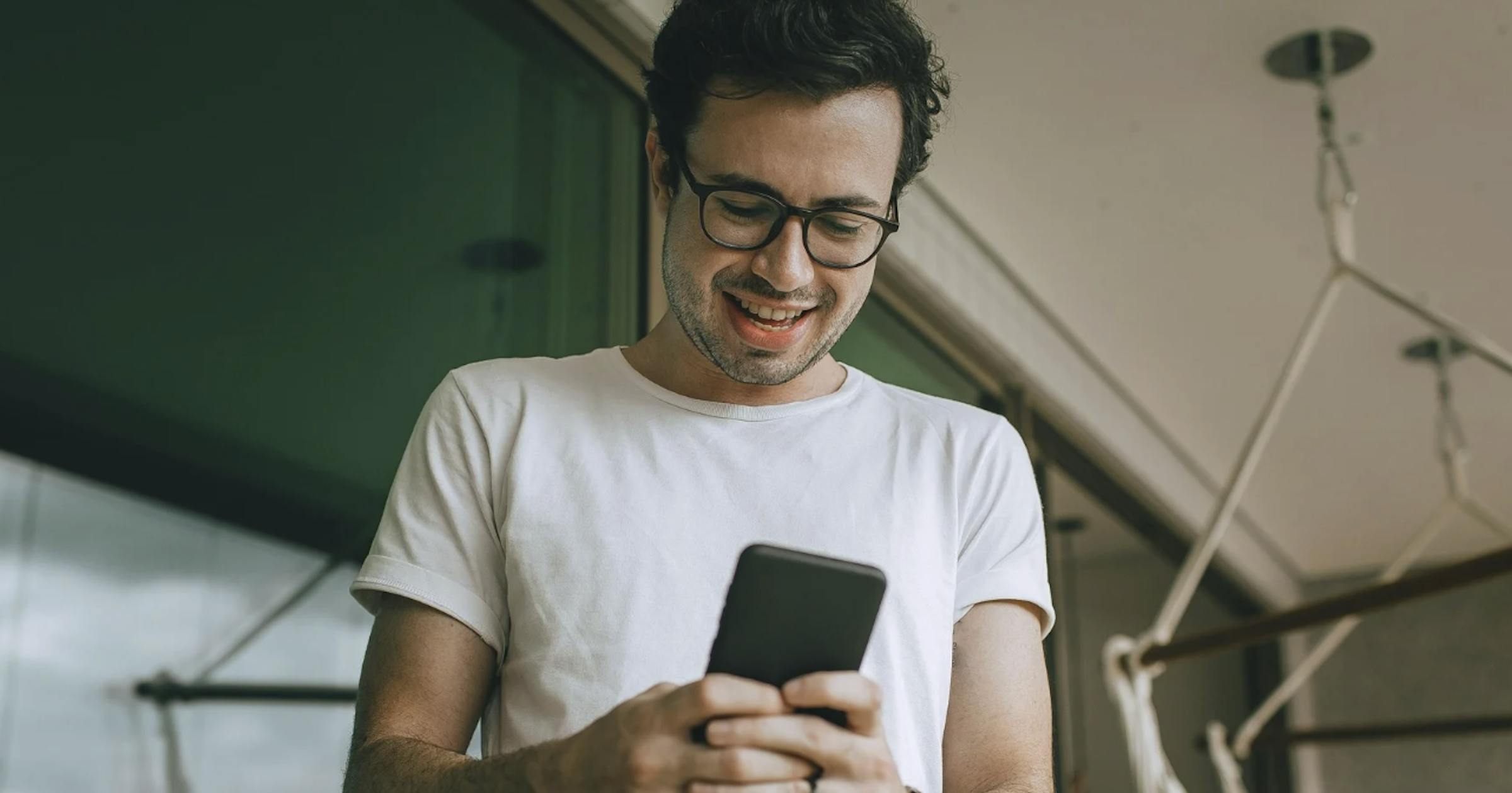 Blog - Zapia AI transforma WhatsApp en un motor de búsqueda de imágenes