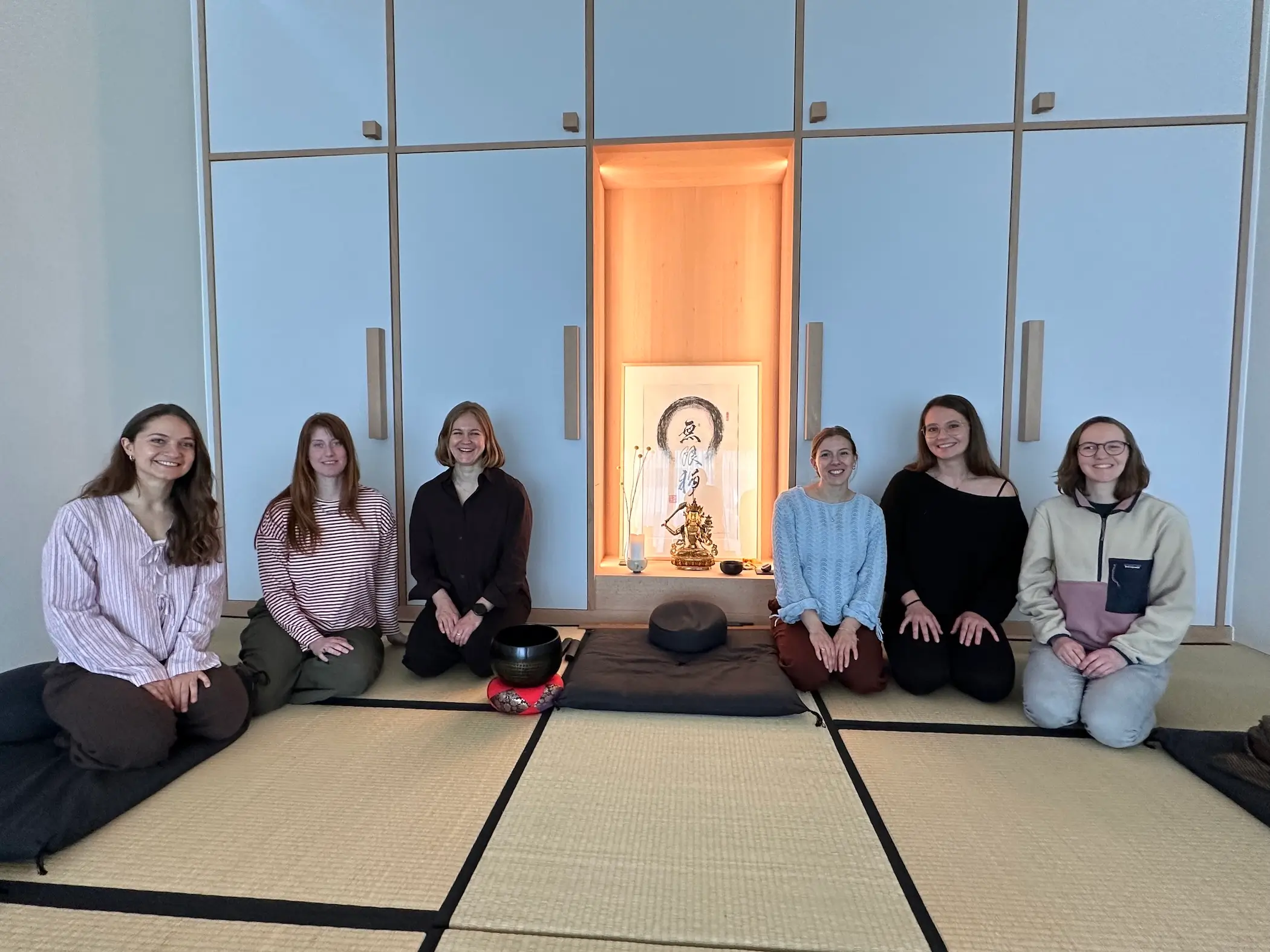 Besucherinnen im Zendo Balzers