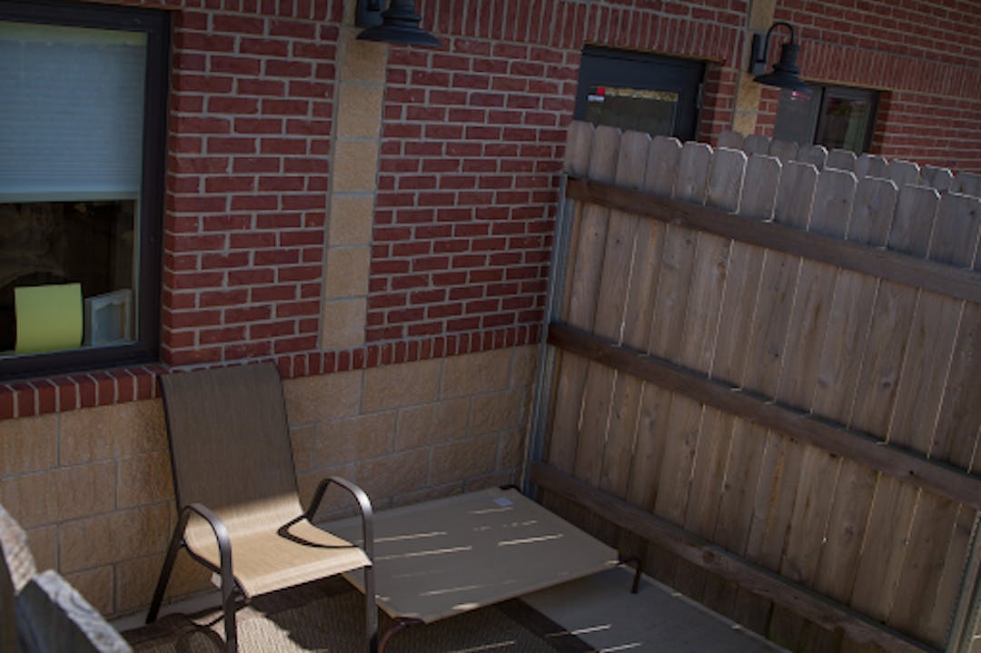 Outdoor dog exam rooms