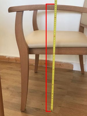 Hauteur des accoudoirs chaise