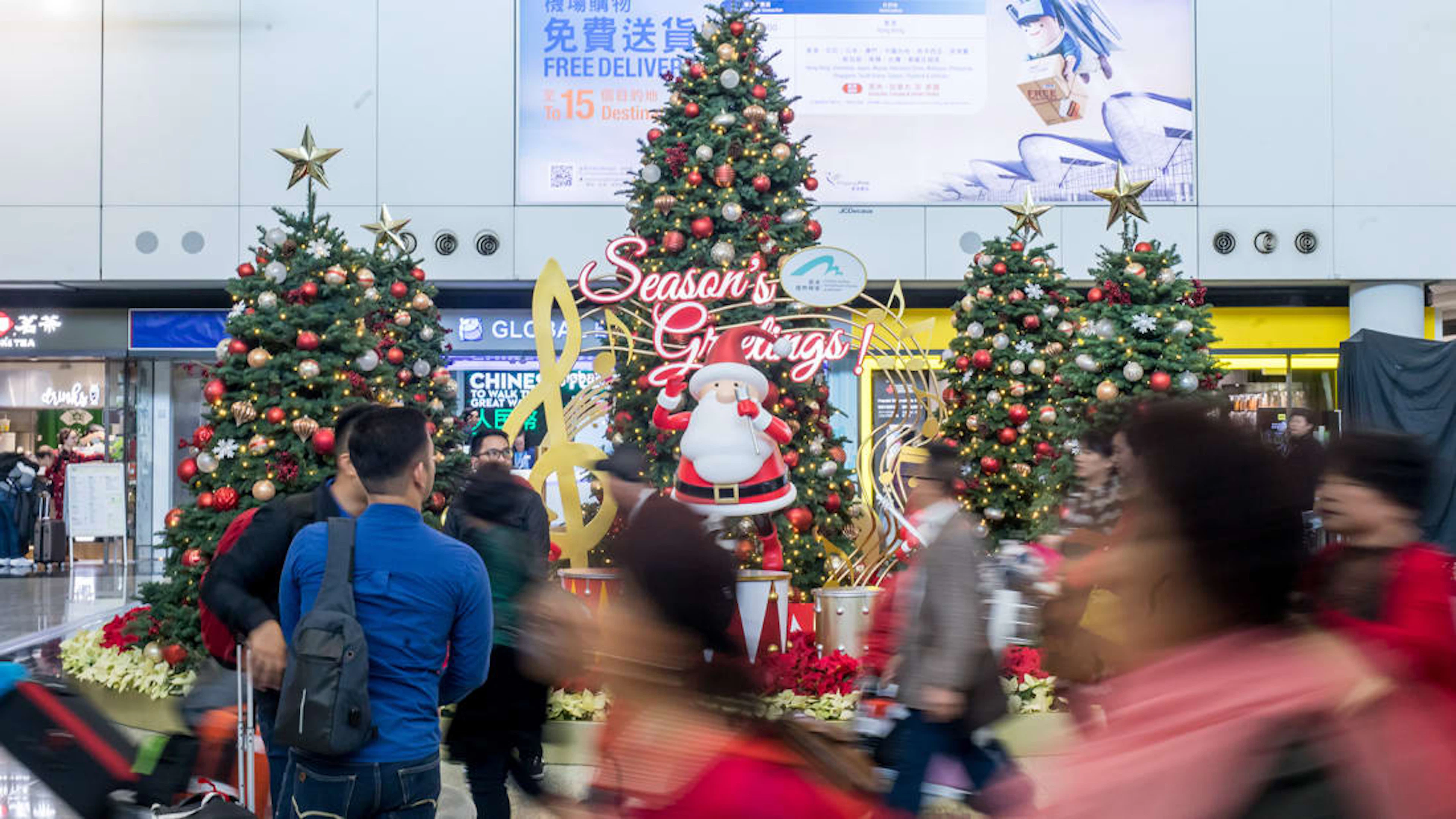 Christmas_airport