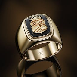Bespoke signet ring with onyx