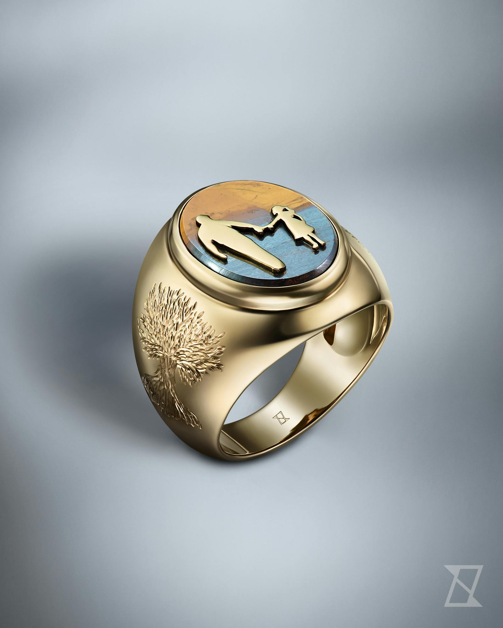 Luxury gold custom signet ring with stone and engraving