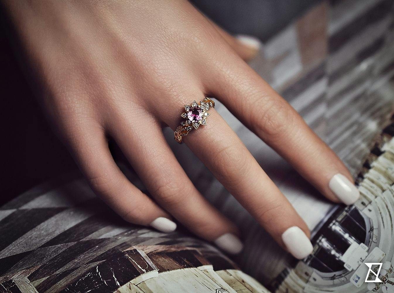 Equinox engagement ring on a female hand.