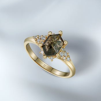 Rosette diamond ring 