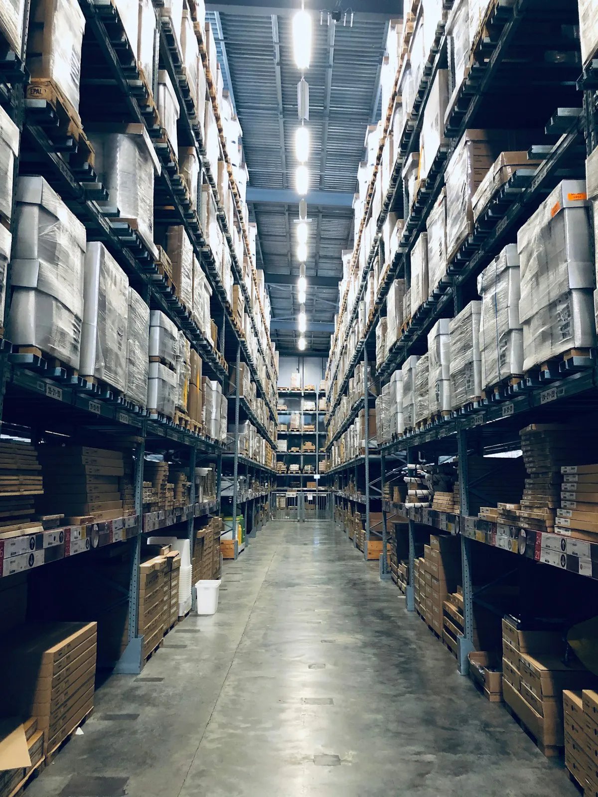 Shopify Shipping at Scale: Why Growing E-Commerce Brands Need a Logistics OS