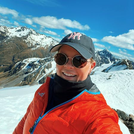 Amelia Hayes - Hiker, Explorer