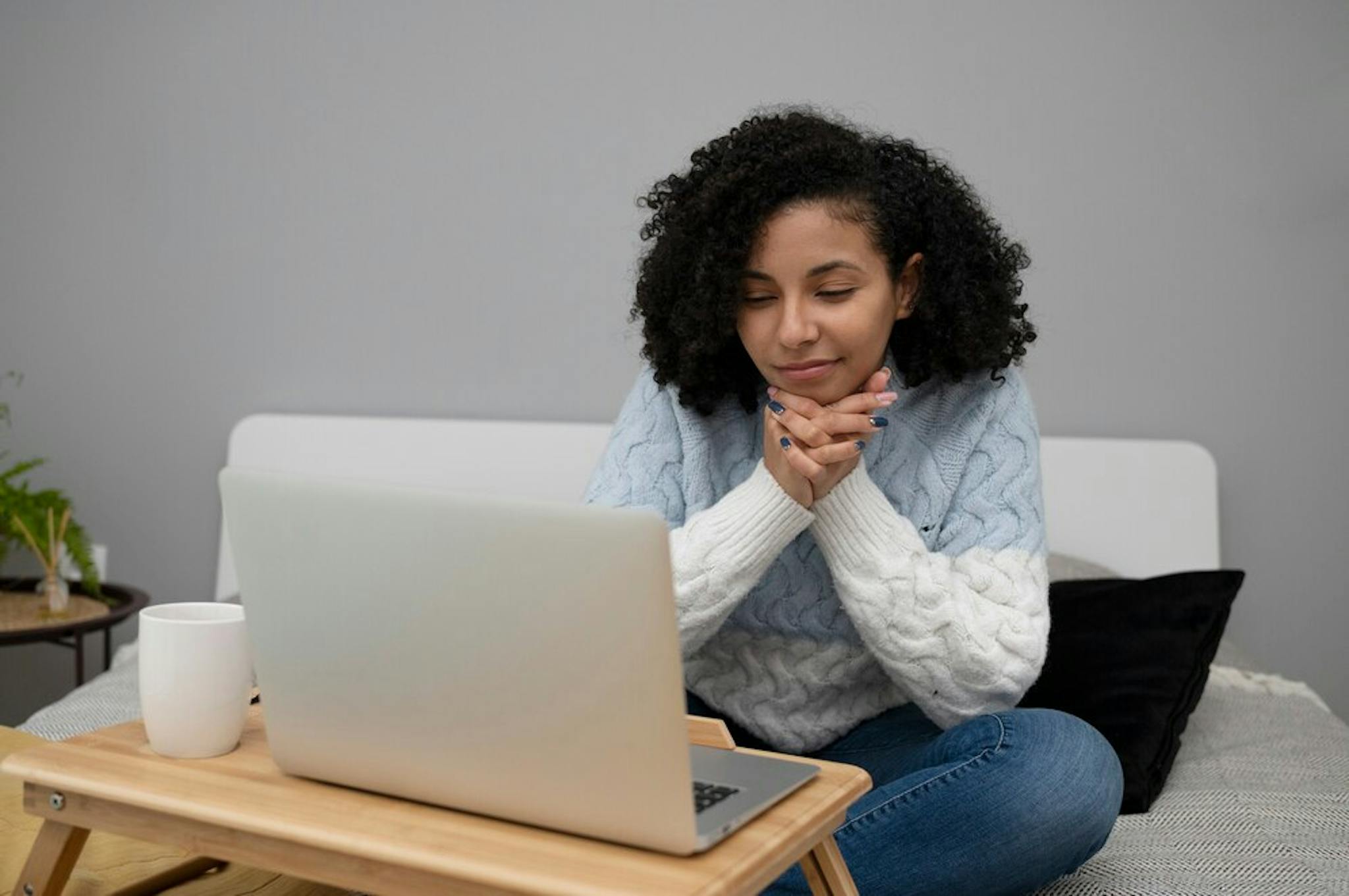 woman-working-with-laptop