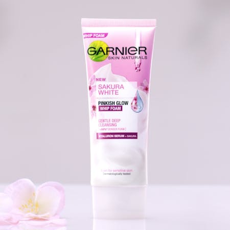 Image of Garnier Sakura Flower pack