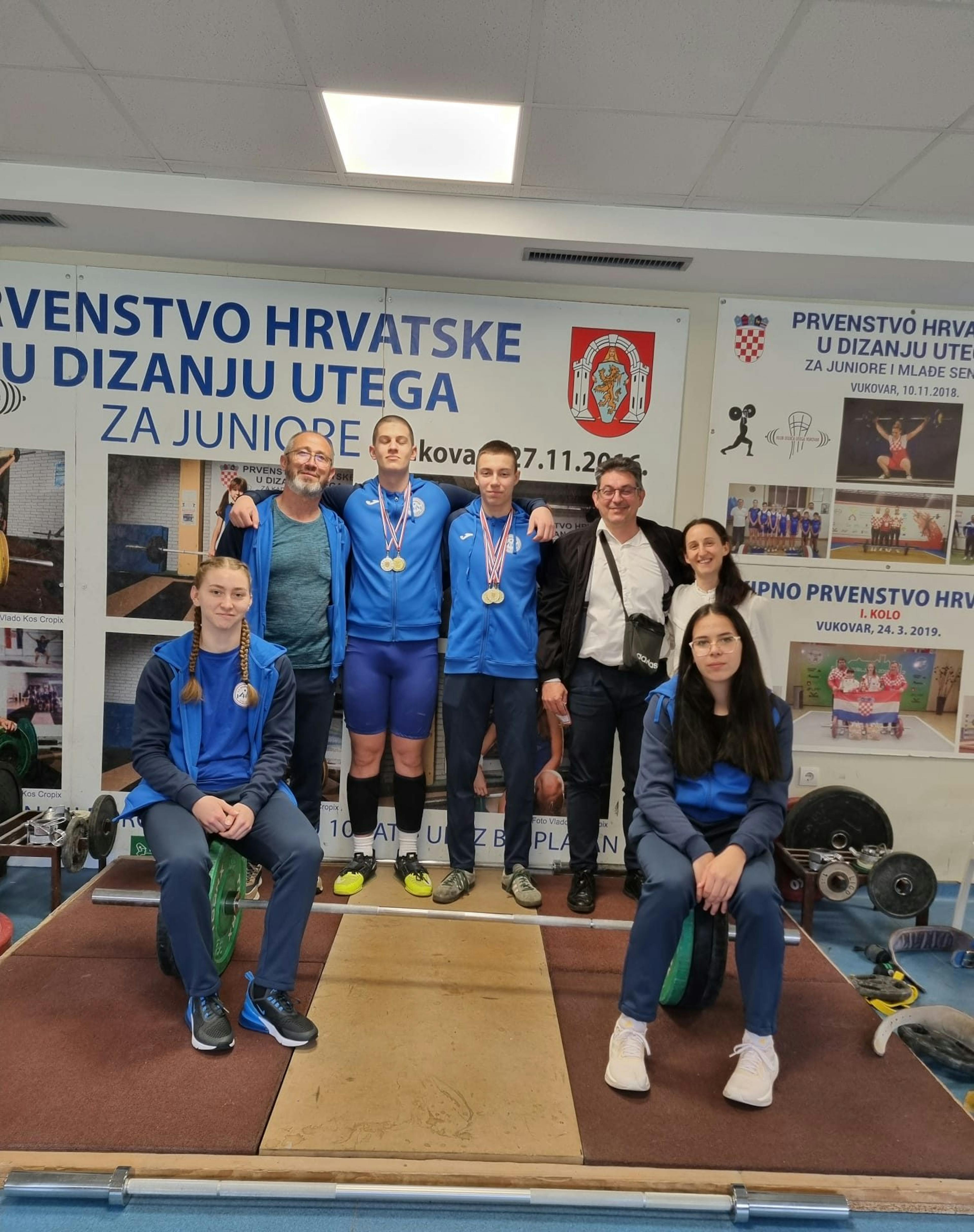 Odlični nastupi osječkih dizača utega u Vukovaru