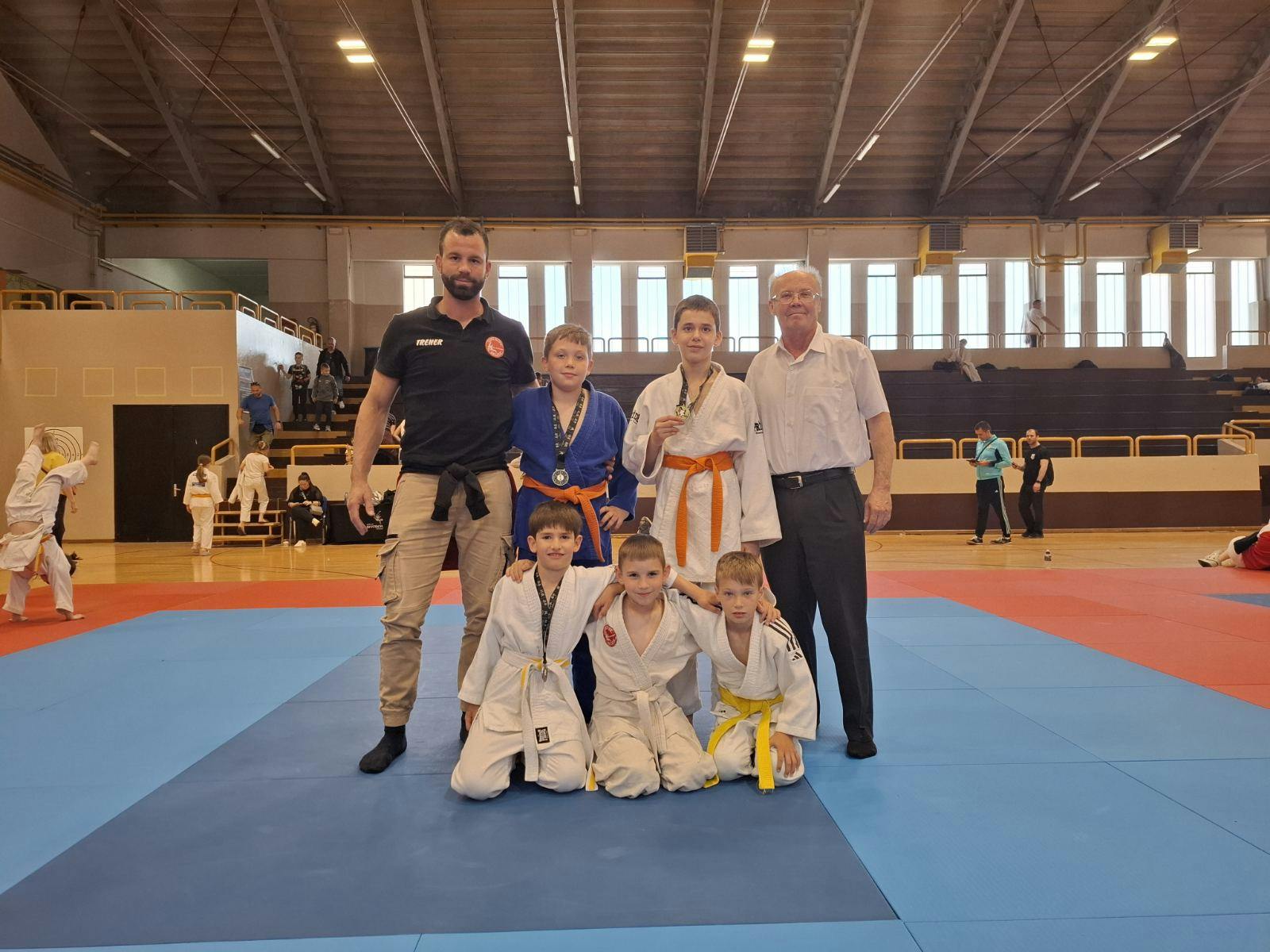 Mladi judaši osvojili dva zlata i srebro u Samoboru