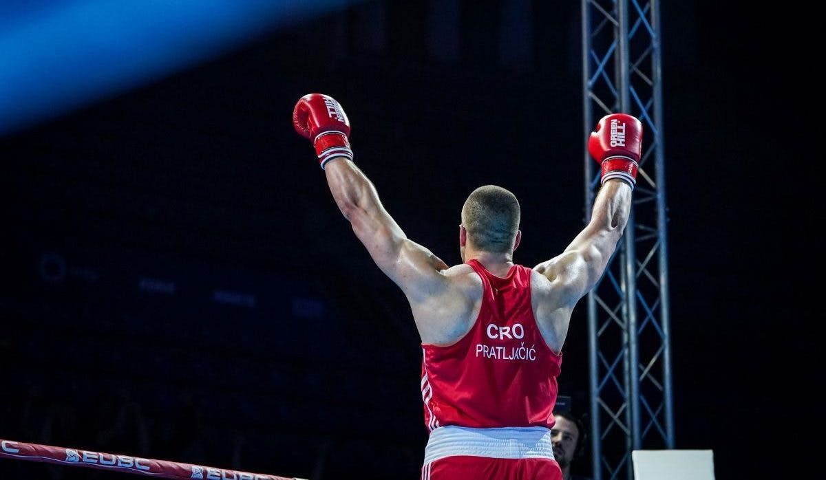 Pratljačić očekuje profesionalni debi