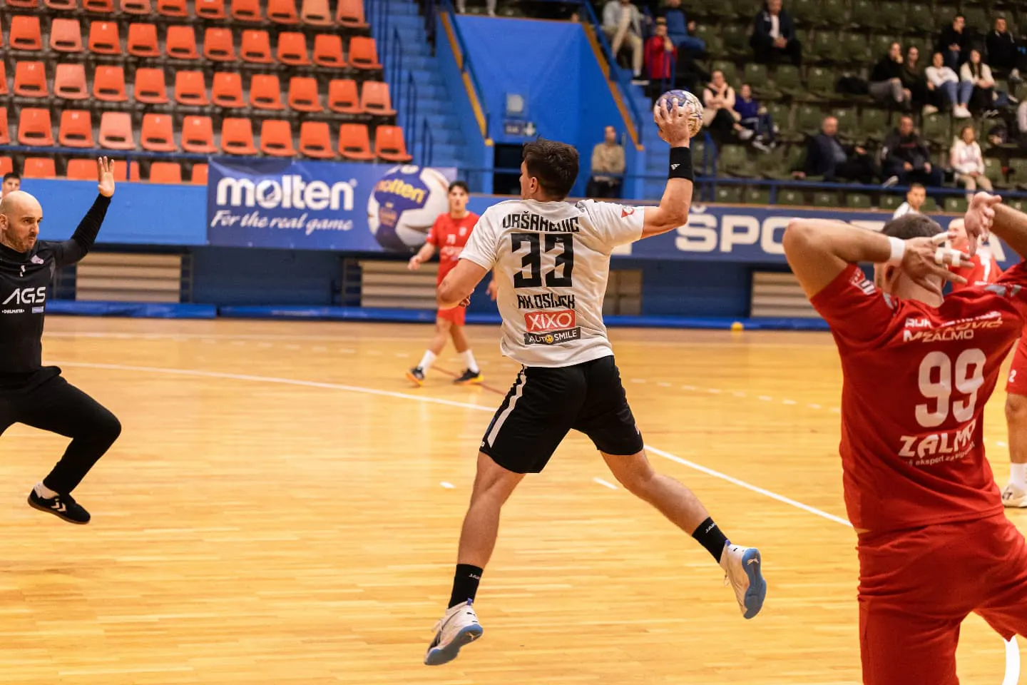 Izdanjem protiv Zagreba po bodove u Metkoviću