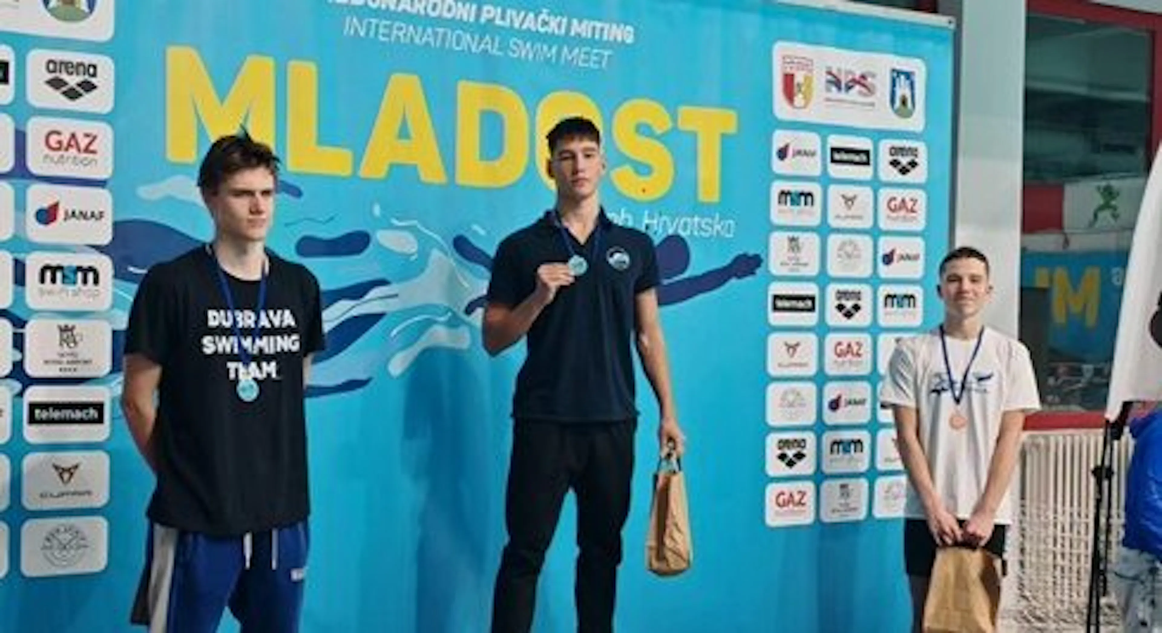 Zlato i srebro za osječke plivače na plivačkom mitingu "Mladost 2024."