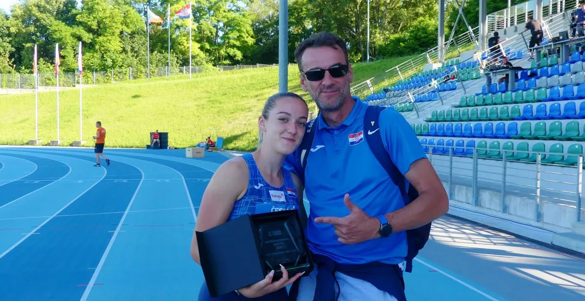 Doček srebrne junakinje: Mia Wild vraća se s medaljom iz Lime!