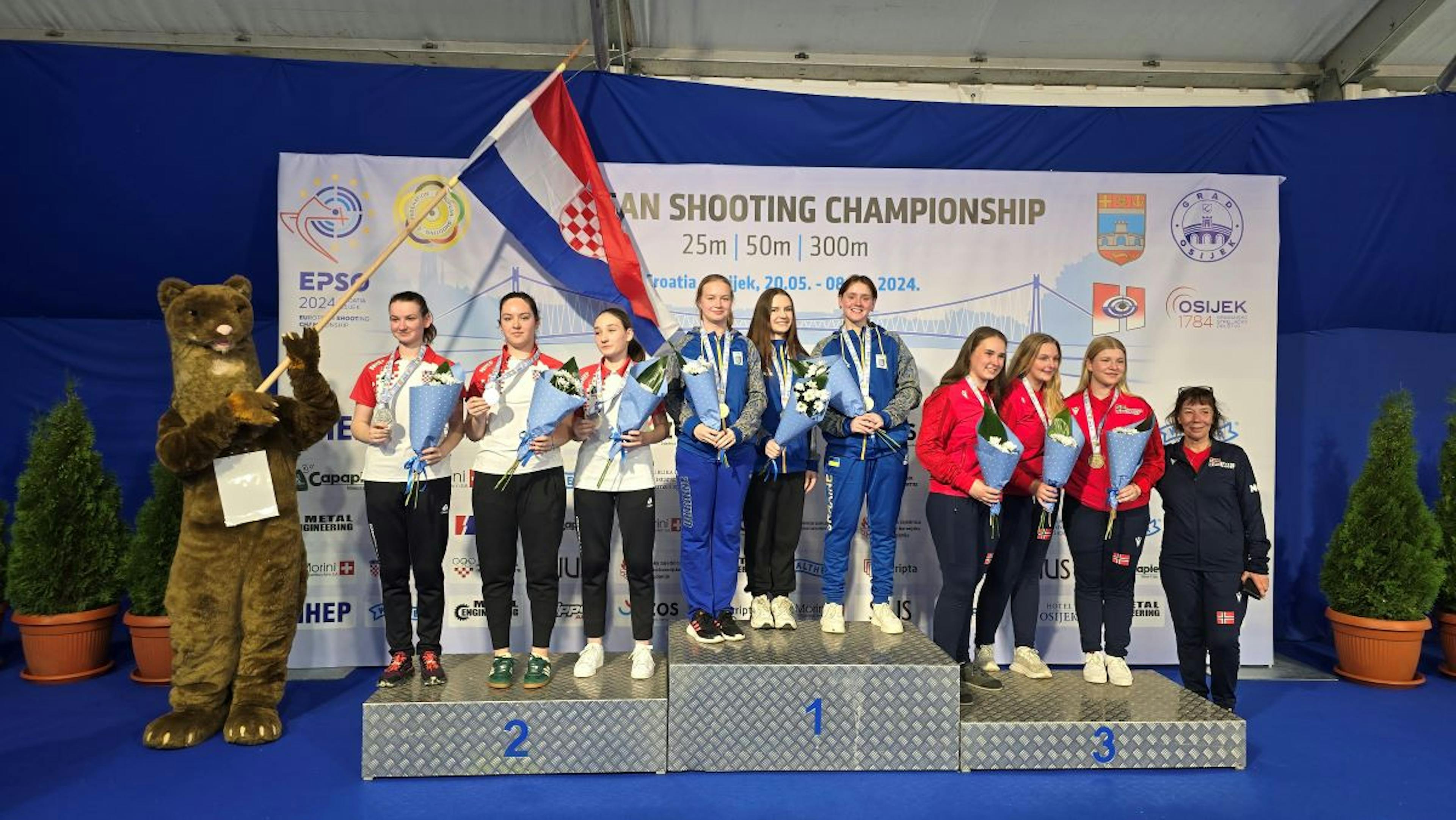 Još jedno odličje za Lanu, Annu i Mariju!