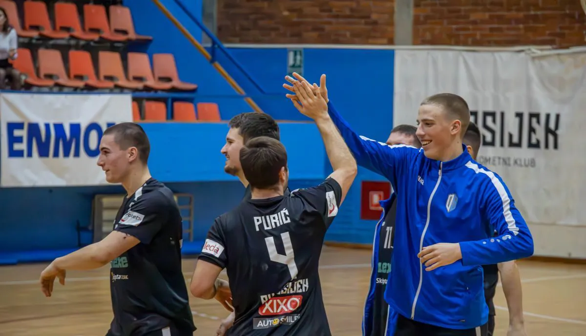 Rukometašima derbi i vrh tablice