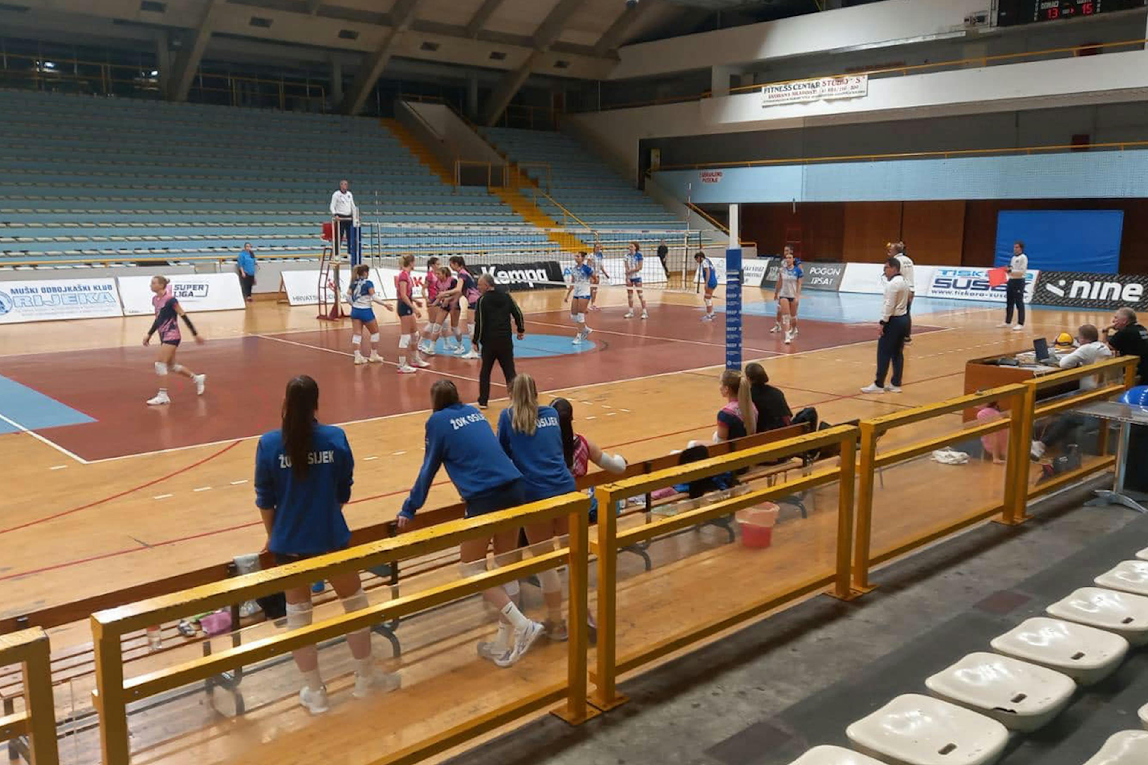 Mlade osječke odbojkašice iznenadile Rijeku