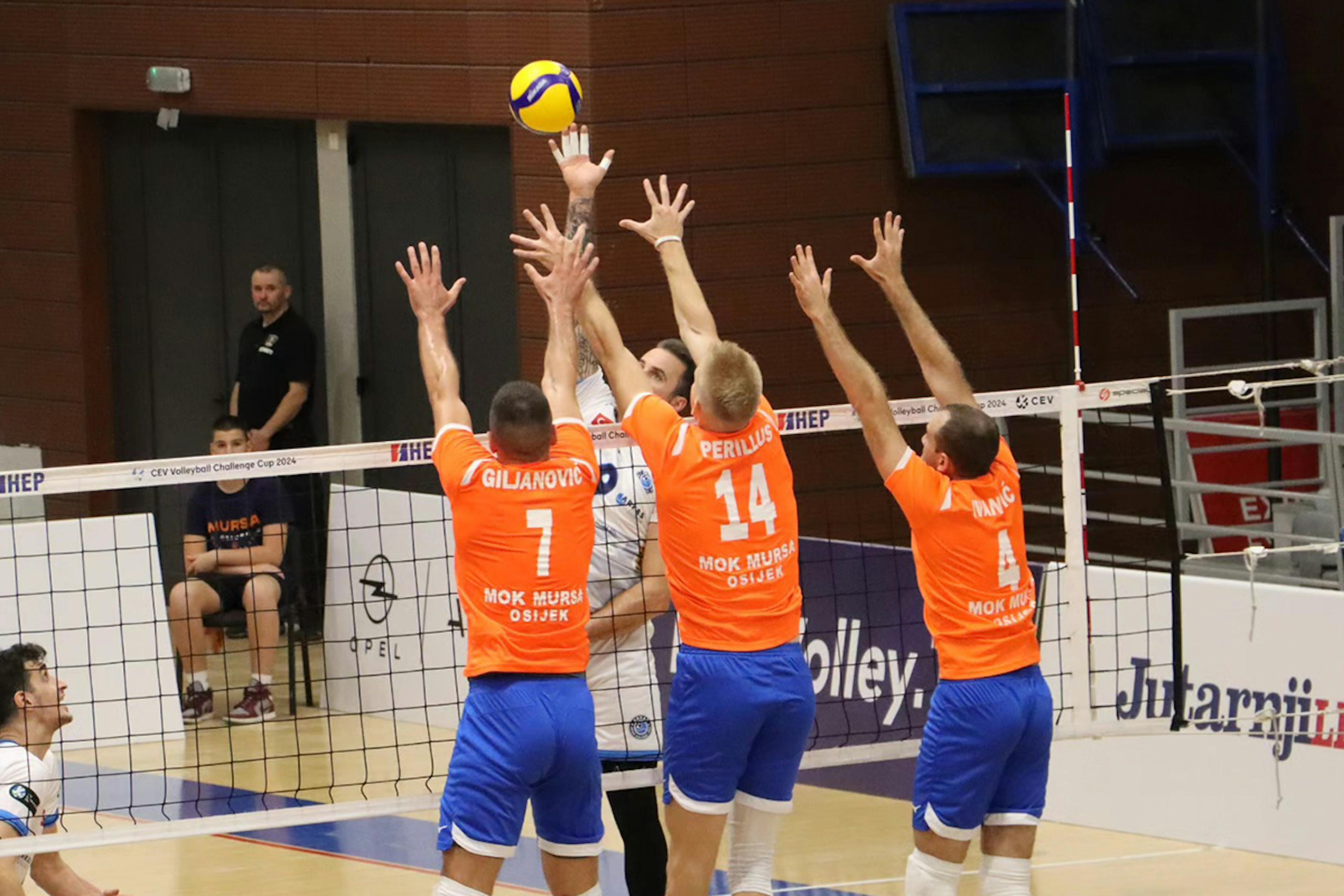 Turci prejaki za odbojkaše Murse