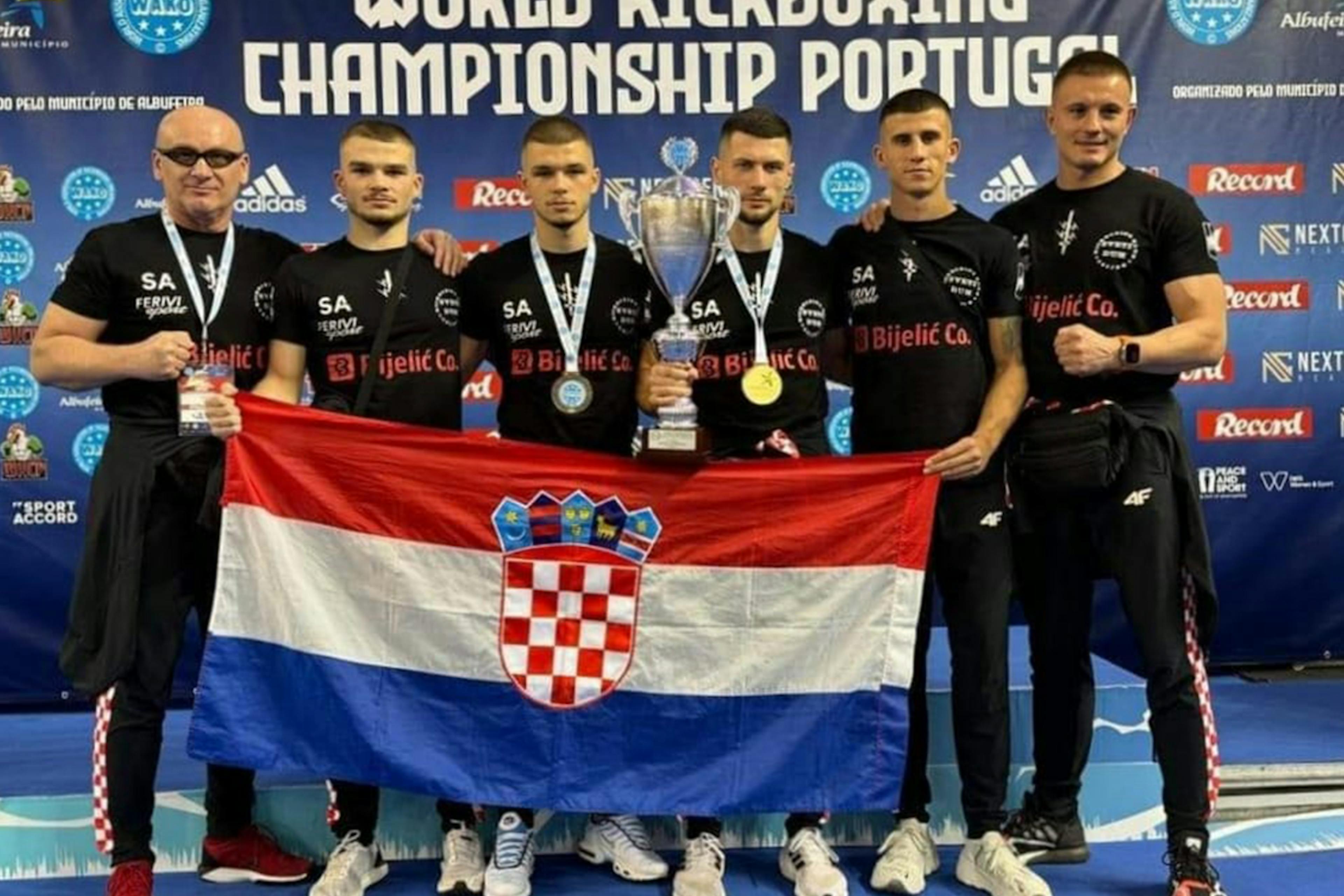 Svečani doček za zlatnog Krajinovića i kolege