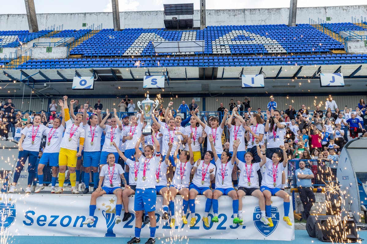 Gradonačelnik primio igračice i vodstvo ŽNK Osijek