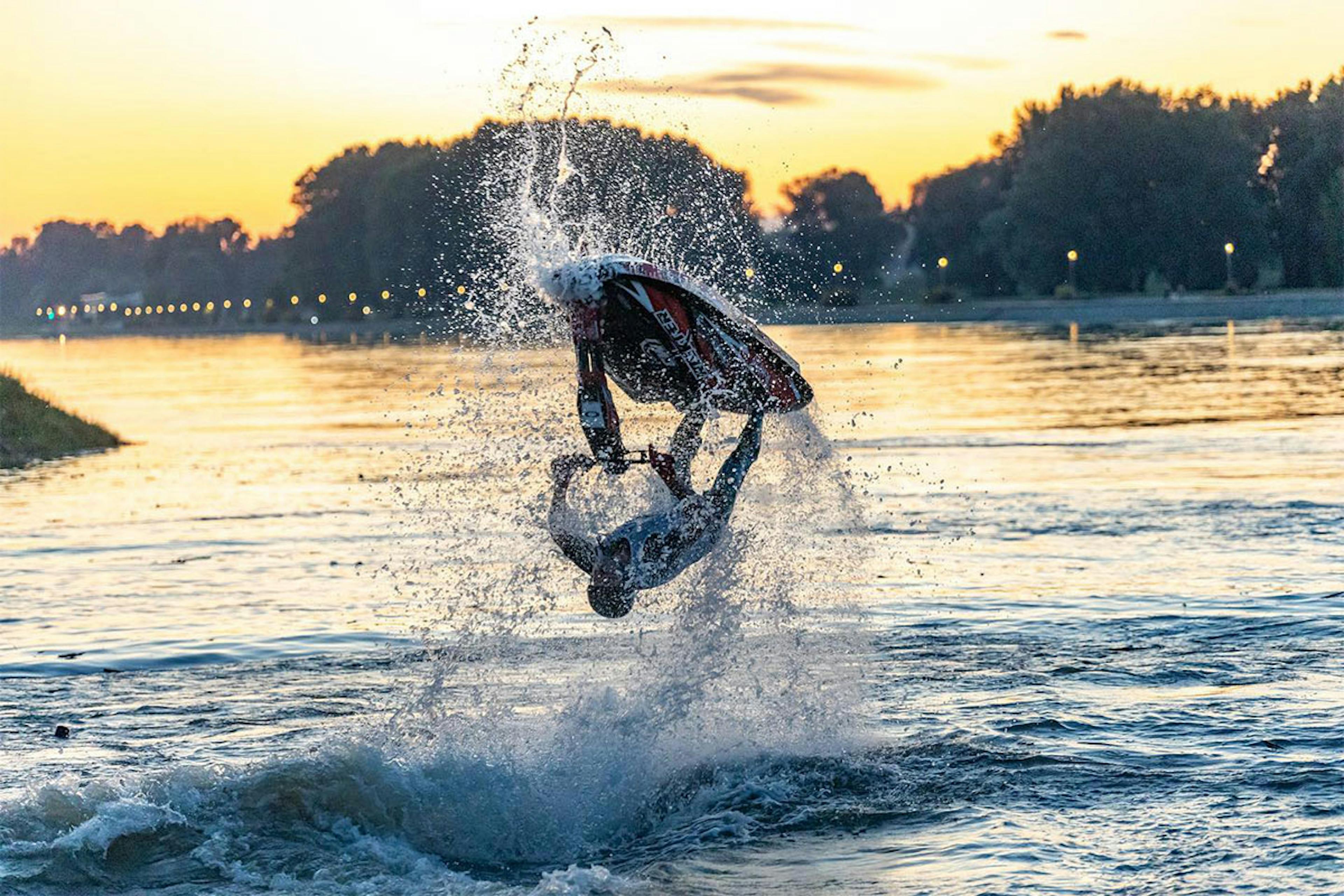 Adrenalinski ispunjen Jet Ski vikend ponovno u Osijeku!