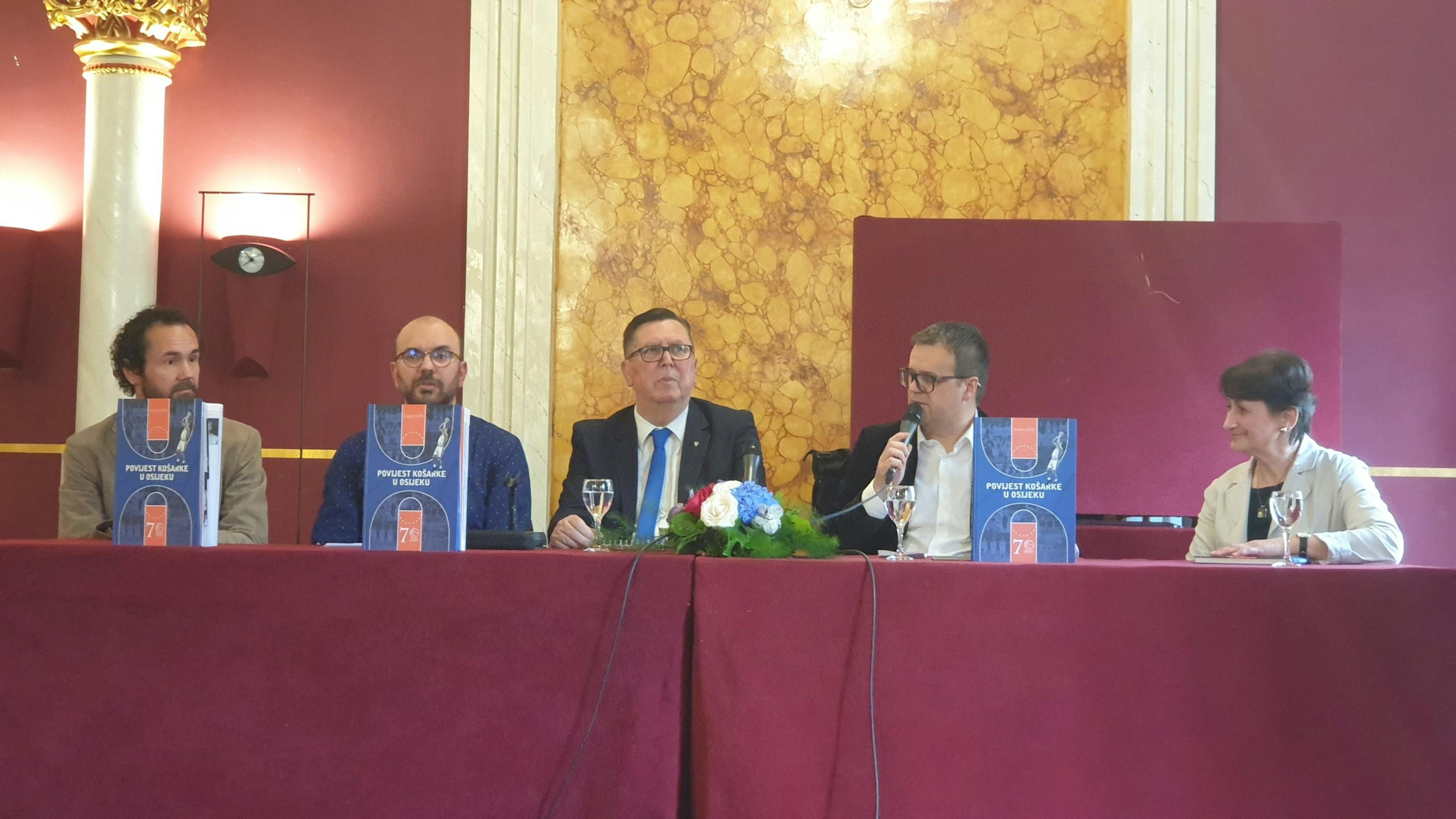 Promovirana "Povijest košarke u Osijeku"