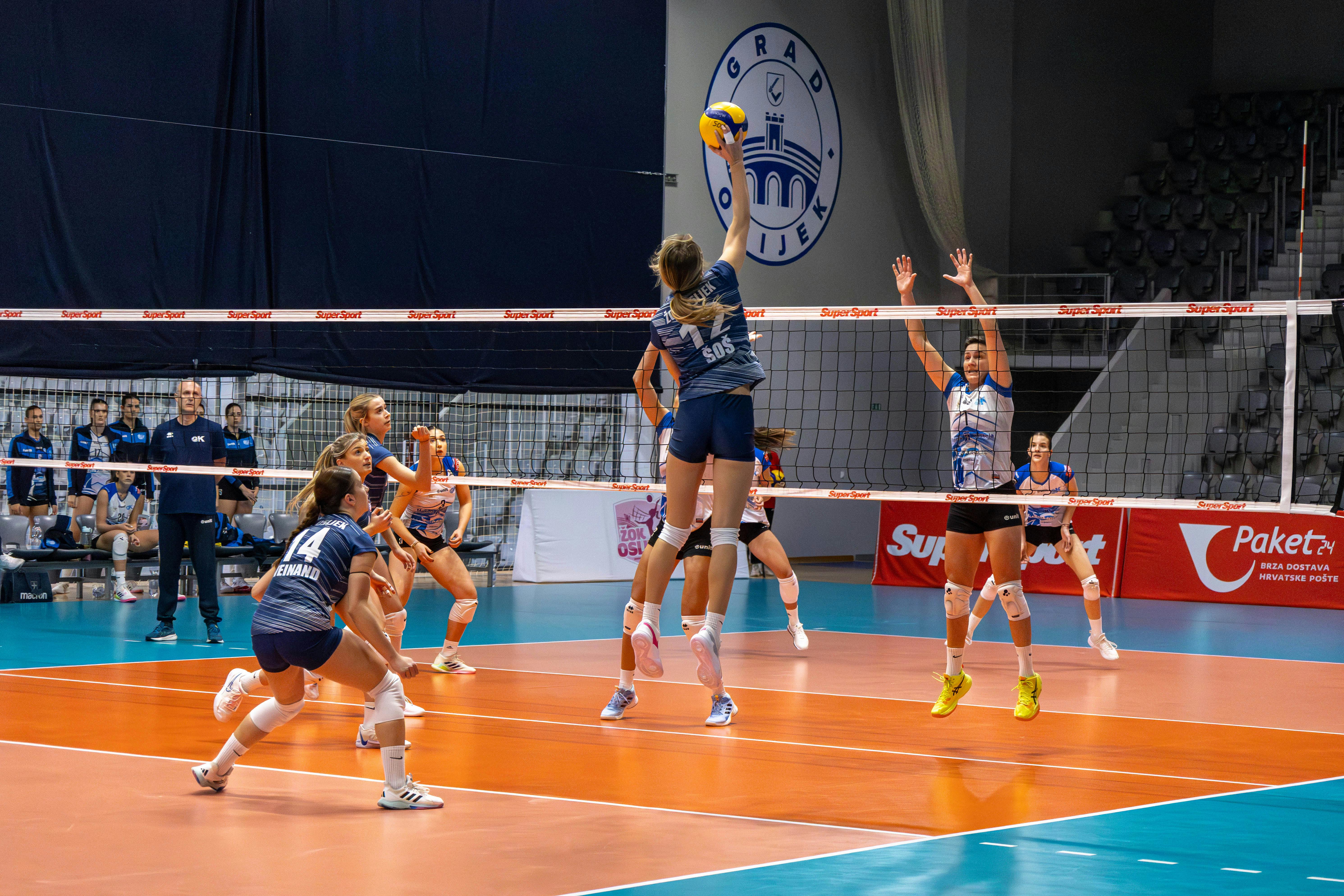 Lucija Šoš protiv Marine