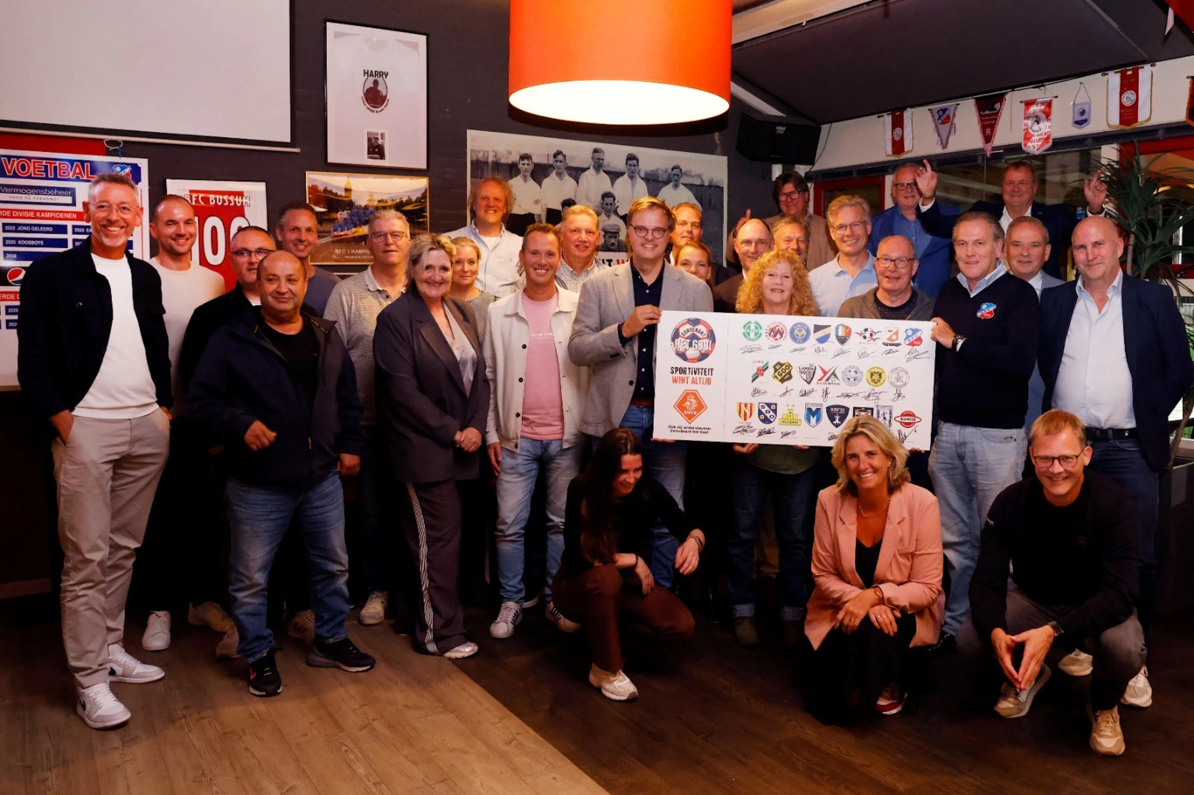 Convenant 't Gooi bord met alle verenigingen