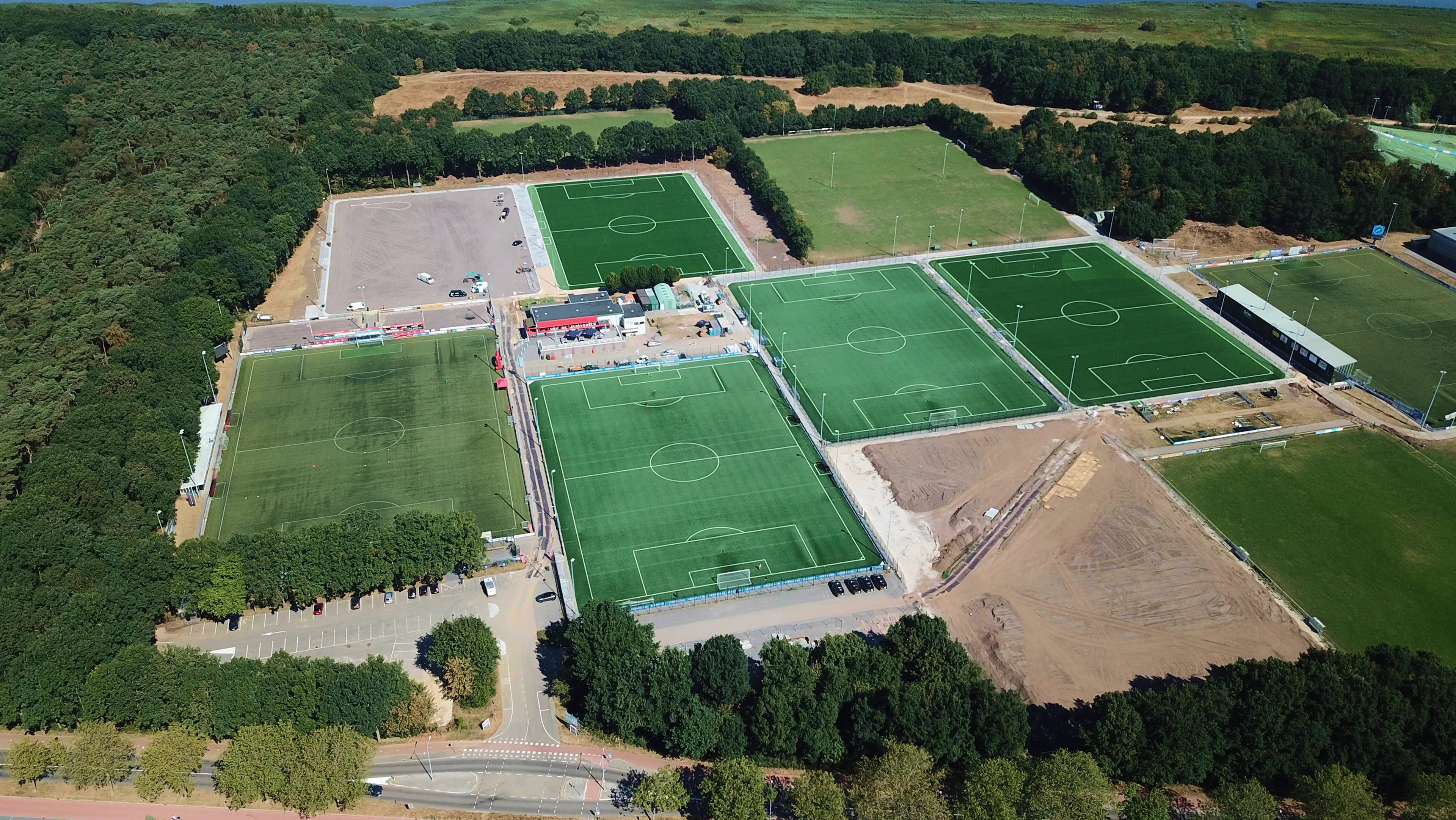 Luchtfoto van nieuwe velden De Wolfskamer
