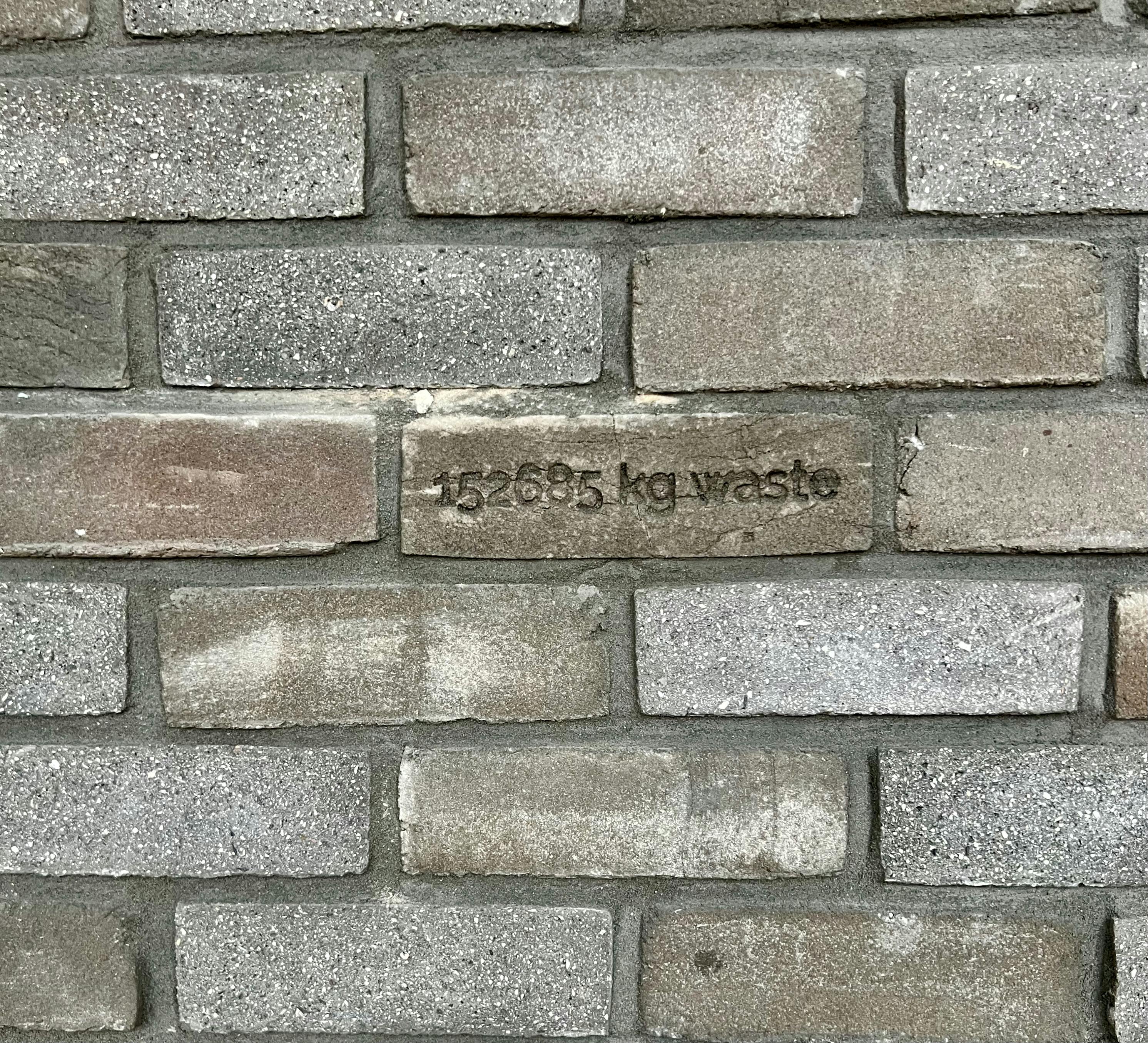 152685 kg of waste material got recycled in one new buildings bricks