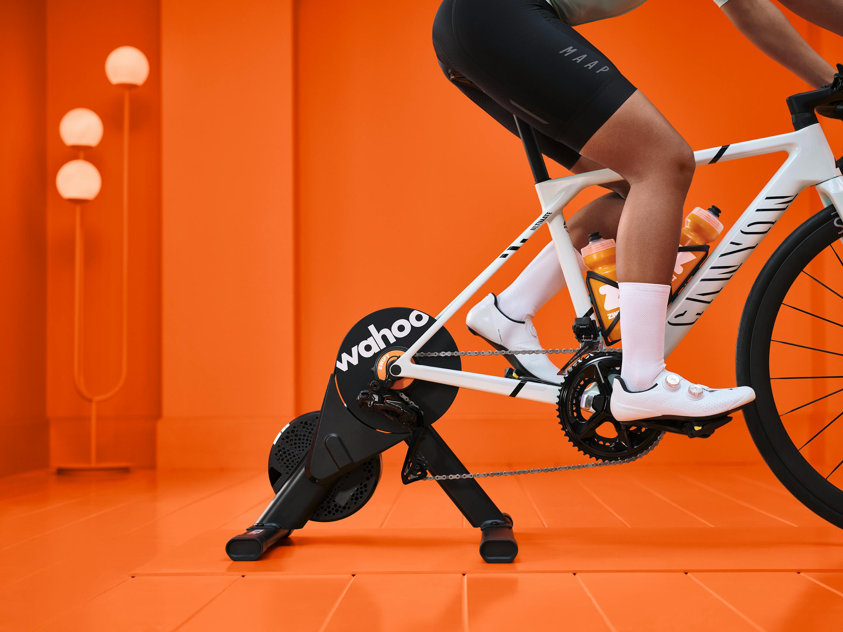 Zwift Readyスマートトレーナー